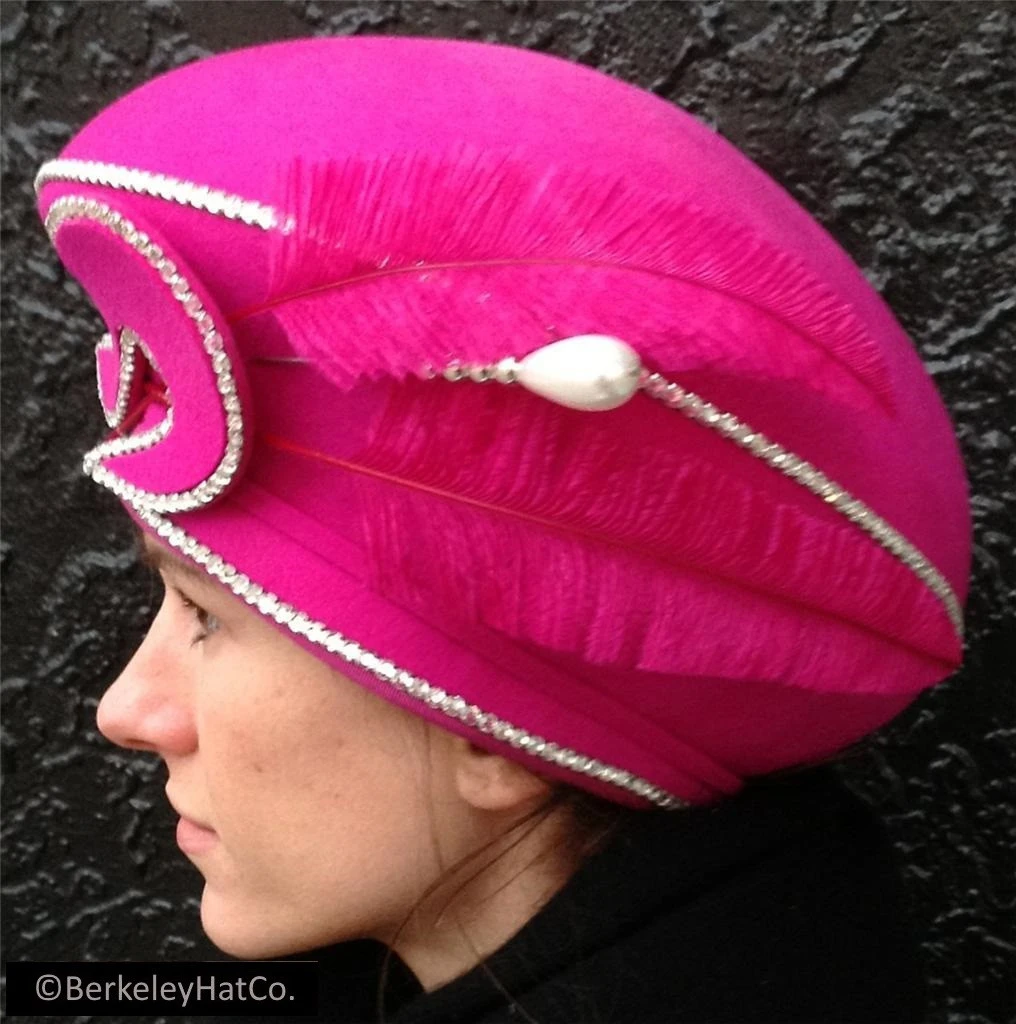 Vintage Formal Church Hat Fur Felt Fuchsia Pink Beret Style Feathers With Pin - Image 3